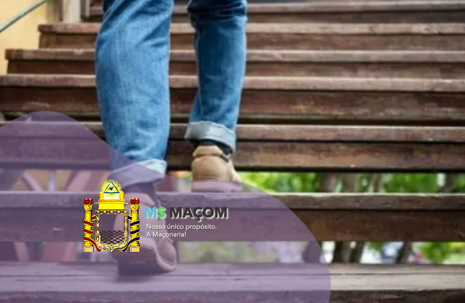 Degraus nos Templos do Rito Escocês Antigo e Aceito e a Ascensão